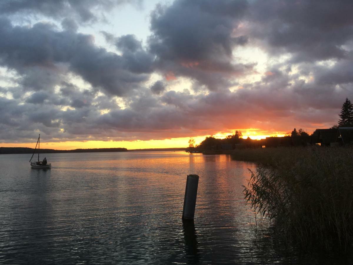 Ferienhaus Am Schweriner See Hohen Viecheln ภายนอก รูปภาพ